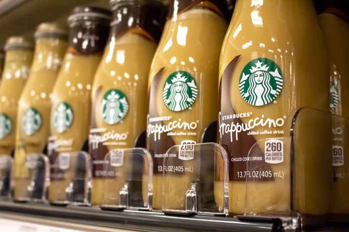 25.200 casos de bebidas da Starbucks recordadas depois de pedaços de vidro encontrados no interior