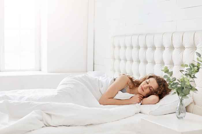3 maneiras pelas quais sua roupa de cama está prejudicando sua saúde, de acordo com especialistas