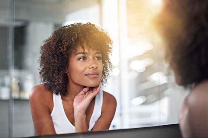 4 raisons pour lesquelles votre peau sera plus saine si vous arrêtez de vous laver le visage