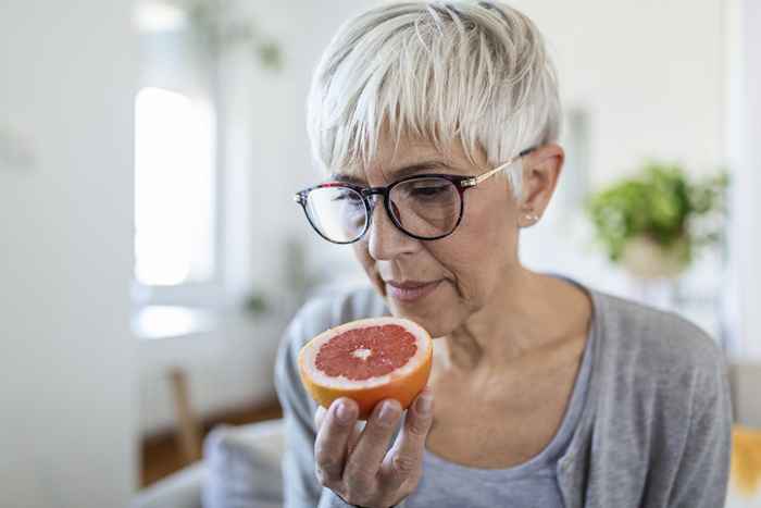 5 segni di demenza per primo o odore, dicono i medici