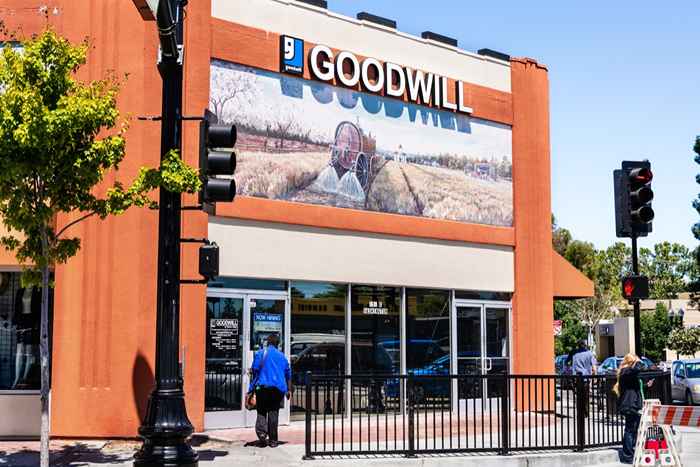 5 avvertimenti agli acquirenti di ex dipendenti di Goodwill