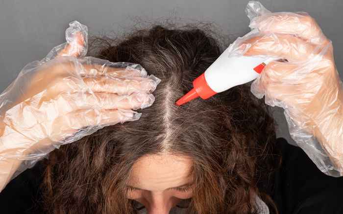 6 conseils pour teindre les cheveux si vous avez plus de 60 ans, selon les stylistes