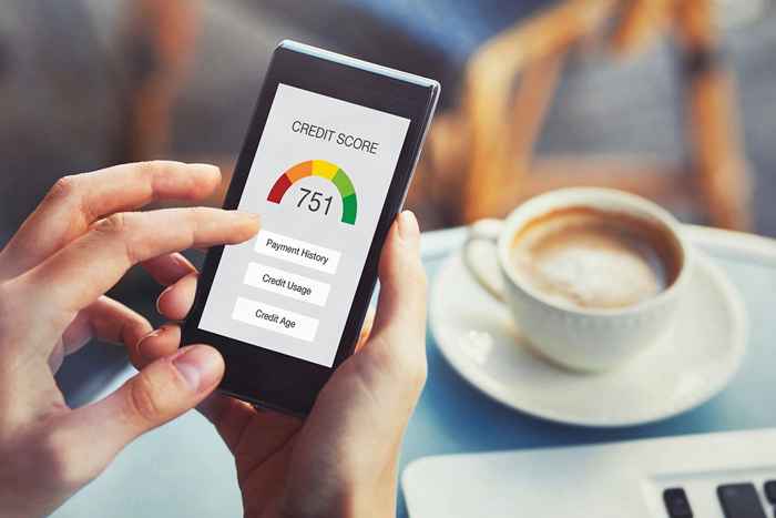 7 cose nascoste che influiscono sul tuo punteggio di credito, secondo gli esperti finanziari