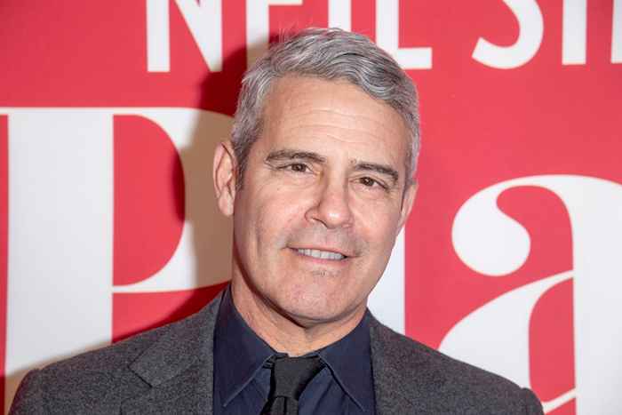 Andy Cohen acabou de acusar James Corden de arrancar seu show