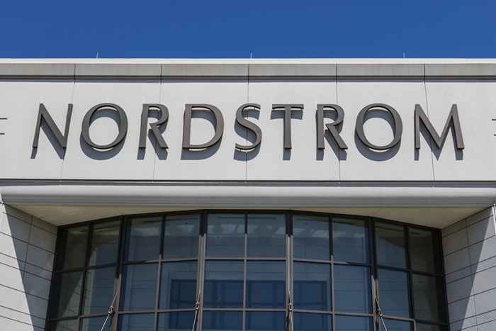 Les grands magasins comme Kohl et Nordstrom sont à risque de fermetures majeures, disent les analystes