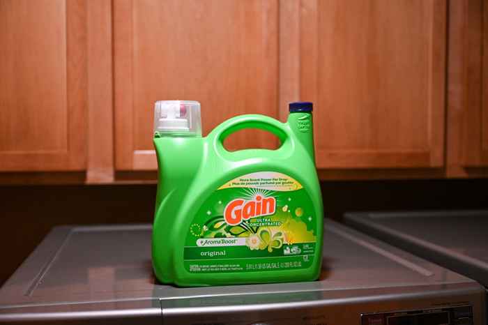O detergente para ganho contém provável carcinogênio humano, novo processo alega