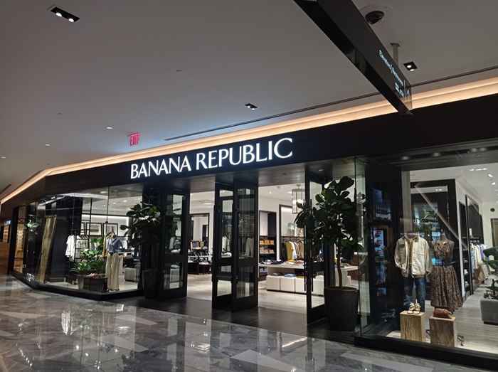 Gap og Banana Republic stenger over 50 butikker over hele landet