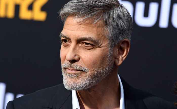 George Clooney una volta sbatté Russell Crowe per aver combattuto con lui