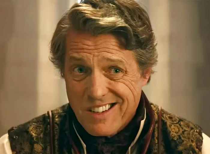 Hugh Grant innrømmer at han skrek til kvinne på settet med ny film jeg gjorde en kristen bale