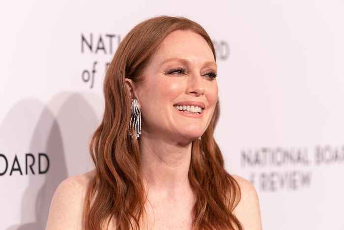 Julianne Moore sagt, sie habe gesagt, sie habe versucht, durch Branchen -Insider hübscher auszusehen