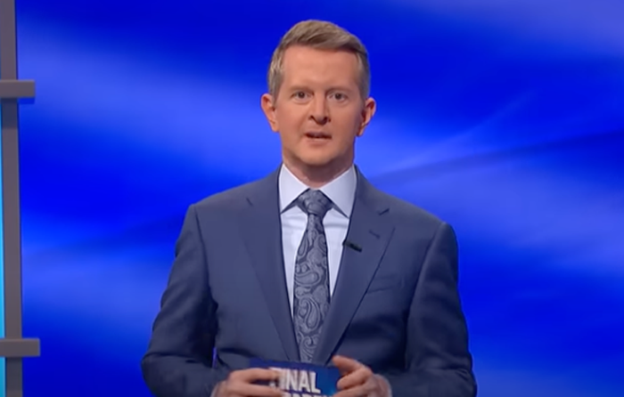 Ken Jennings revela accidentalmente Jeopardy! Secreto en el aire