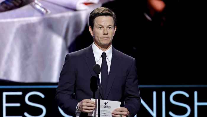 Mark Wahlberg ha sbattuto per un imbarazzante SAG Awards Erwards