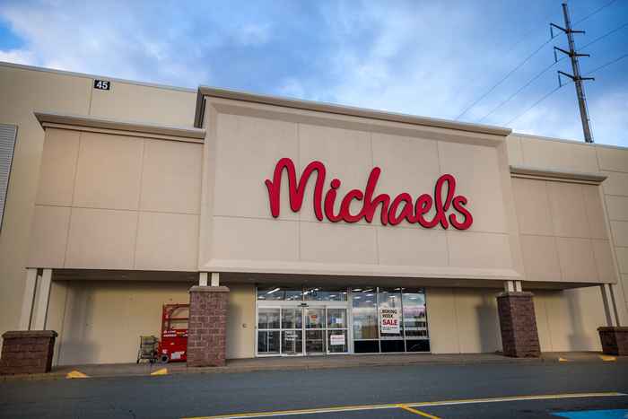 Michael's vende caixas misteriosas de US $ 5