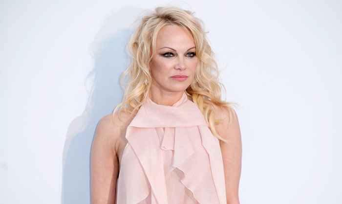 Pamela Anderson uderza w miniseria