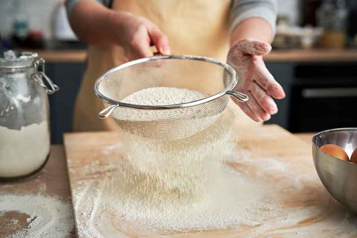 CDC twierdzi, że wybuch Salmonella przywiązany do mąki trafia 11 stanów, aby zachować bezpieczeństwo