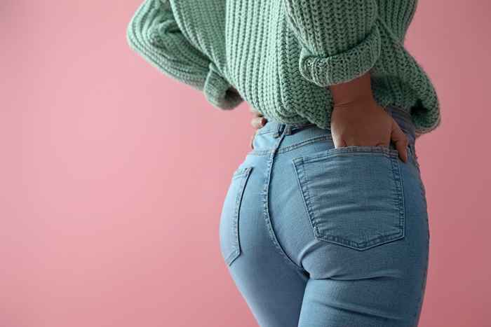 Las 9 mejores marcas de ropa para mujeres con curvas, según estilistas