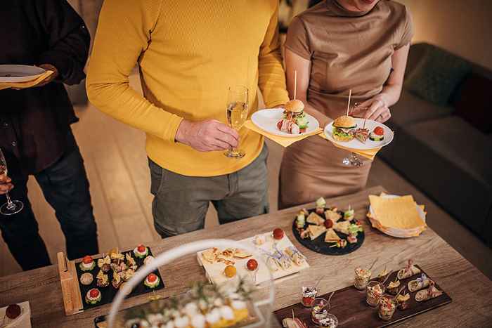 O hors d'oeuvre que você deve comer, com base no seu signo do zodíaco