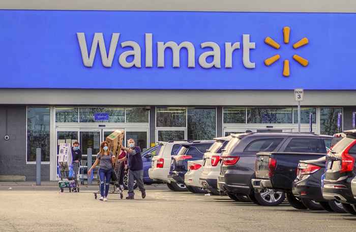 Walmart est sous le feu pour avoir prétendument accusé les acheteurs plus qu'il ne devrait