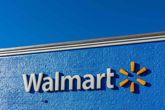 Walmart acaba de sacar estas botas inapropiadas en medio de una reacción violenta