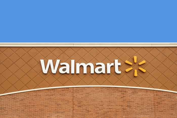 La nouvelle politique des sacs de Walmart fait plus de mal que de bien, les acheteurs indignés disent