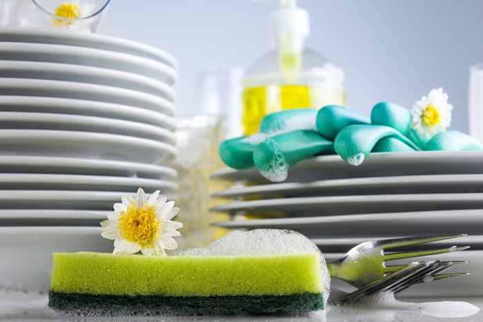 Według lekarzy, co się stanie, jeśli odkładasz naczynia, gdy są mokre