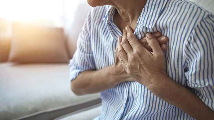 4 sinais de que a saúde do coração está sofrendo, de acordo com um cardiologista