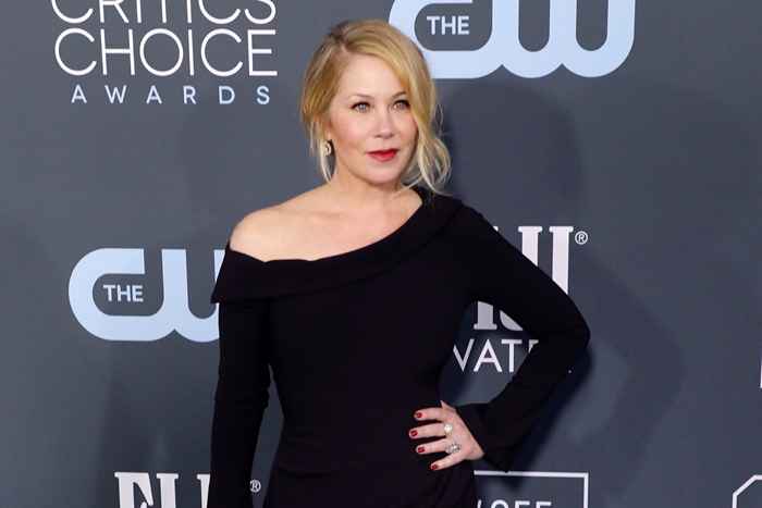 Christina Applegate sier at hun ikke lenger kan gjøre dette etter MS -diagnose i nytt intervju