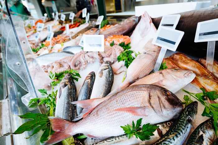 Comer pescado preparado de esta manera puede causar cáncer, dicen los expertos