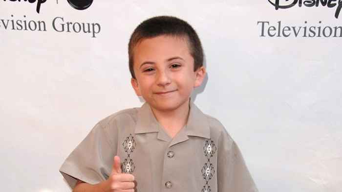 Il a joué à Brick Heck au milieu. Voir Atticus Shaffer maintenant à 24.