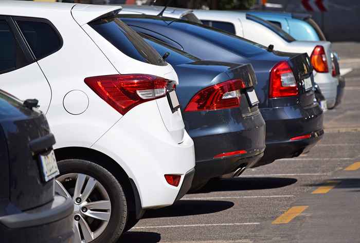 Wenn dies auf einem Parkplatz passiert, steigen Sie nicht aus Ihrem Auto, warnt die Polizei