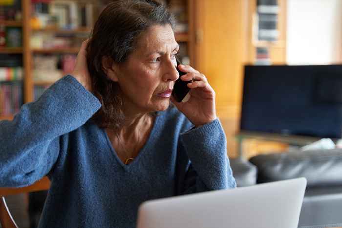 Si levantas el teléfono y escuchas esto, cuelga, el FBI dice en una nueva advertencia