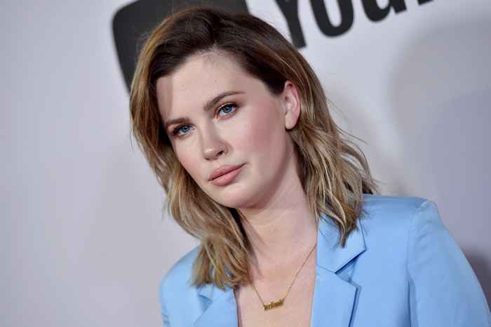 Ireland Baldwin appelle des commentaires désagréables sur un nouveau look surprenant