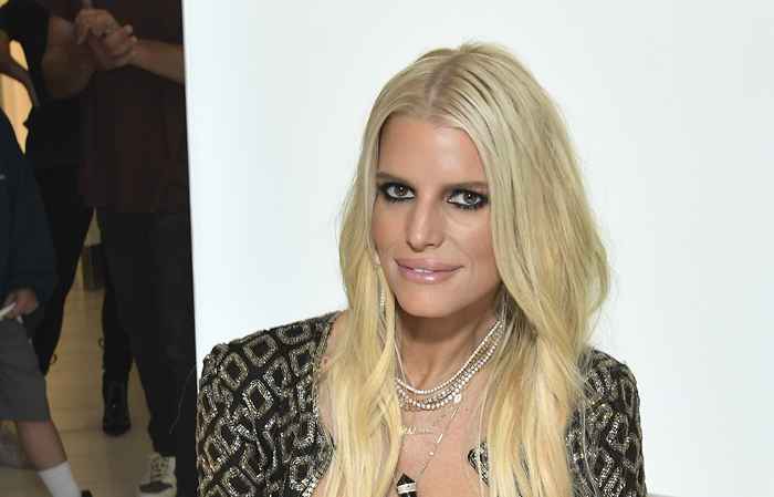 Jessica Simpson Slams odeia comentários sobre seu controverso novo anúncio