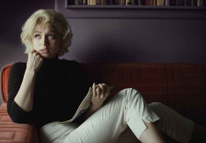 Star mówi, Marilyn Monroe prześladowała zestaw nowych biografii