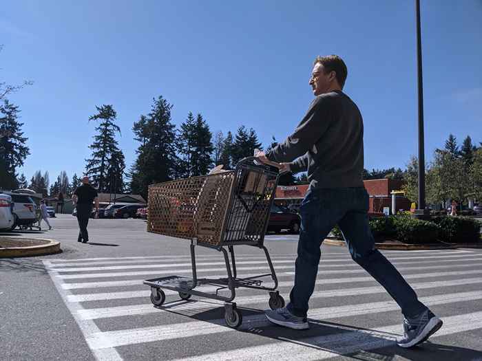 Non raccoglierlo mai dal pavimento al negozio di alimentari, dice la polizia nel nuovo avvertimento