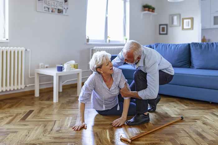 Oltre 65? Hai maggiori probabilità di subire una caduta se l'hai fatto nelle ultime 2 settimane