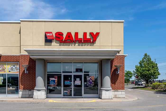 Sally Beauty chiuderà 350 negozi, a partire dal prossimo mese