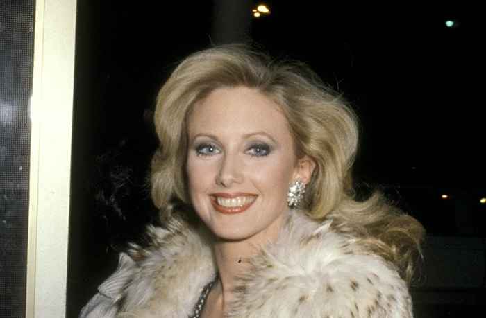 Veja o ícone dos anos 80 Morgan Fairchild agora às 72