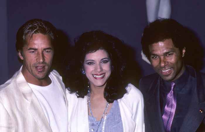 Sie spielte Gina auf Miami Vice. Siehe Saundra Santiago jetzt bei 65.