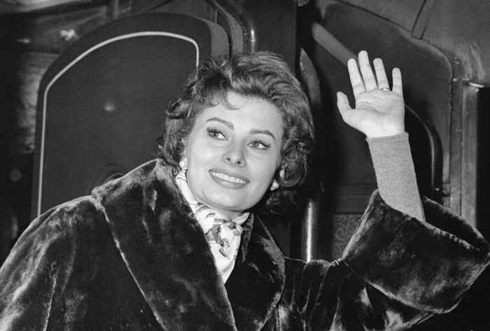 Sophia Loren ha ammesso una relazione con questa co-protagonista 26 anni dopo la sua morte