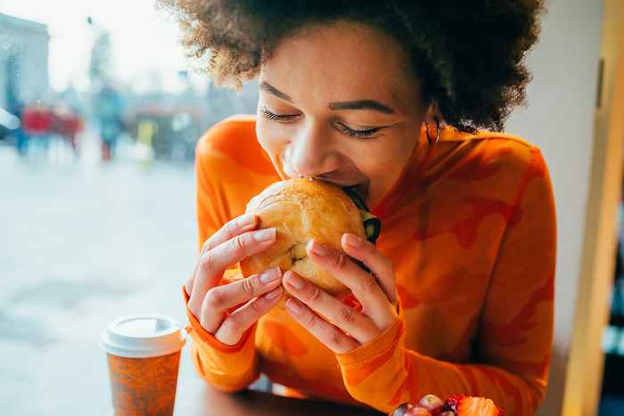 Il bagel che dovresti ordinare, in base al tuo segno zodiacale