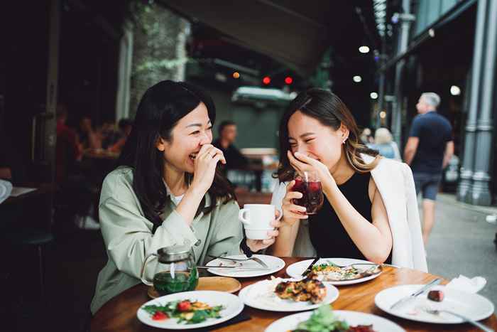 O almoço que você deve pedir, com base no seu signo do zodíaco