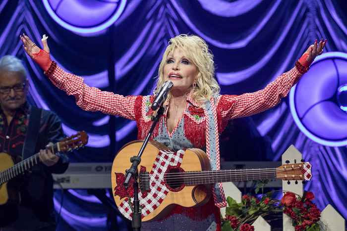 Den virkelige grunnen til at Dolly Parton sier at hun aldri vil turnere igjen