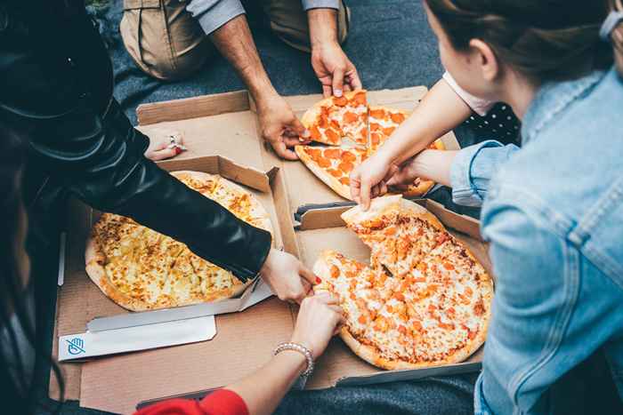 Esta icônica cadeia de pizza acabou de fechar cada um de seus locais aqui