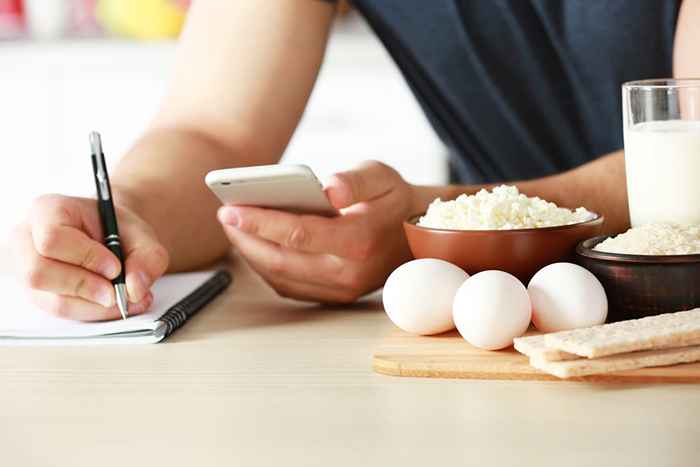 Perché controllare le tue calorie può essere la tua fontana di giovinezza