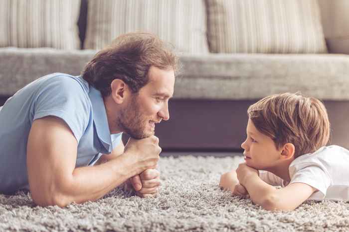 30 peores cosas que los papás pueden decirle a sus hijos