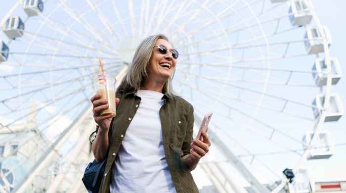 8 artículos básicos que necesitas en tu guardarropa de verano después de 60, dicen los estilistas