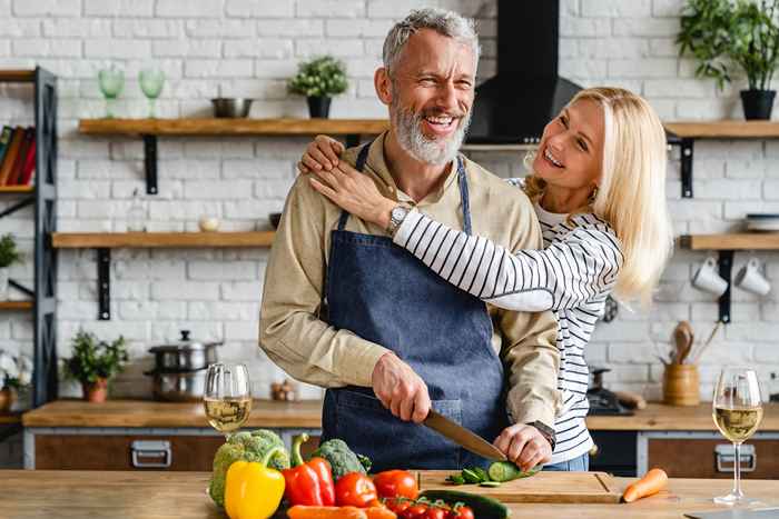 Facendo questo mentre cucini può tagliare il rischio di cancro, mostra un nuovo studio