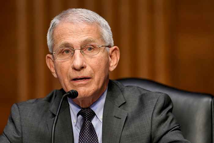 Dr. Fauci vient de donner ce nouvel avertissement aux personnes vaccinées de moins de 50 ans