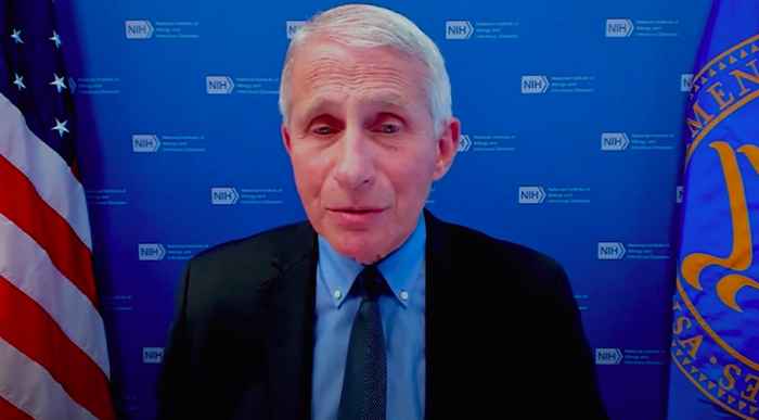 Dr. Fauci avverte tutte le persone vaccinate che è così importante farlo ora